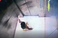 Đứa trẻ 9 tuổi một mình bước vào thang máy chẳng may gặp sự cố bất ngờ, sau khi coi lại camera giám sát bố mẹ sợ hãi khiếp vía