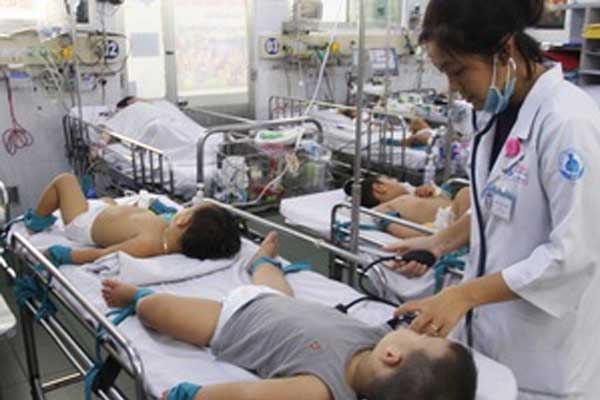 Đáng ngại về gần 10 ổ dịch sốt xuất huyết ngoài cộng đồng ở TP.HCM-2