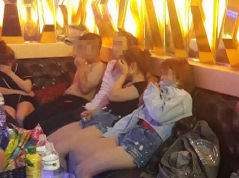 Má mì tuổi 18 và bản hợp đồng bán dâm ngàn đô-3