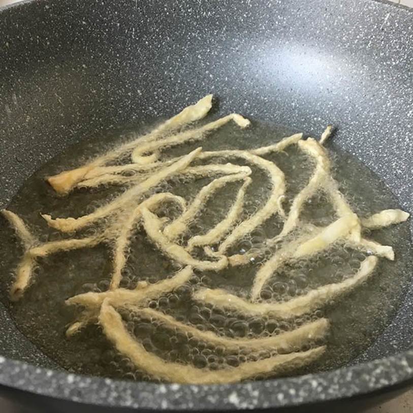 Nấm đùi gà tẩm bột: Ăn chơi cũng được mà ăn chính càng ngon-4