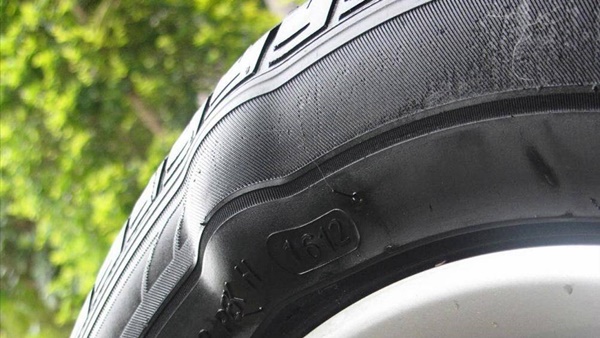 Những bộ phận trên ô tô hay gặp trục trặc vào mùa hè-2