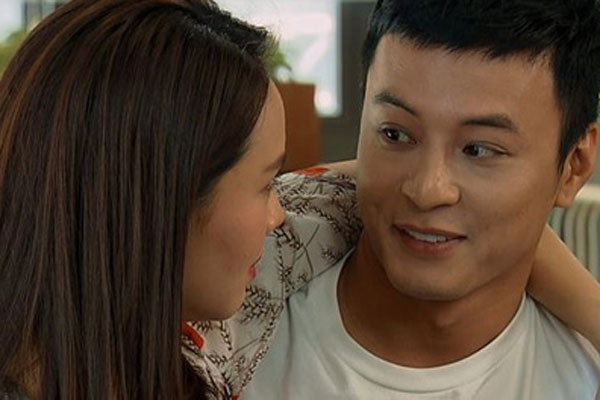 Ngoài đời khác hẳn trên phim: Khó nhận ra Hồng Diễm Hoa Hồng Trên Ngực Trái với style sang chảnh hết nút, sở hữu cả loạt đồ hiệu đắt đỏ-15