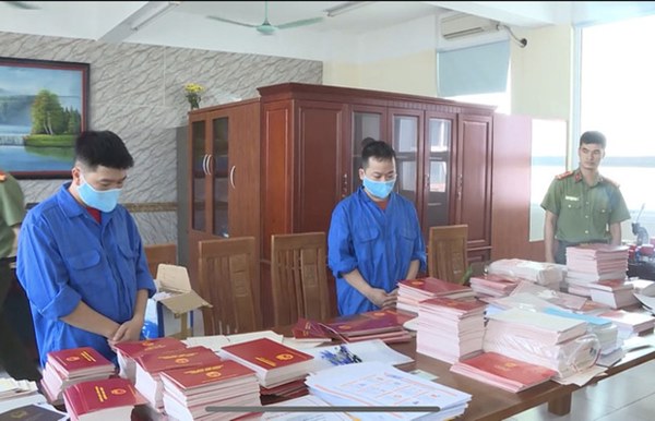 Bắt giam Phó Hiệu trưởng làm giả bằng tốt nghiệp THPT-3