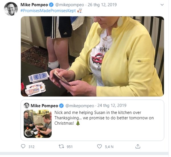 Sự thật ít ai biết đằng sau bức ảnh ngoại trưởng Mỹ đeo tạp dề, đứng rửa bát cho vợ gây sốt cộng đồng mạng-1