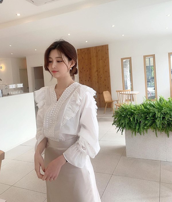 Tái xuất nơi công sở, chị em nên tránh xa lỗi ngớ ngẩn này khi diện áo trắng-4