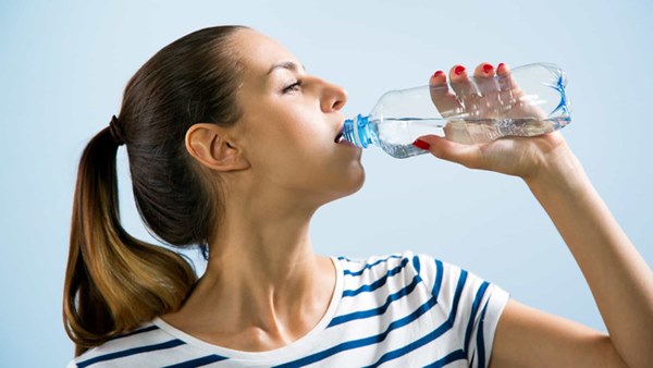 Cứ nghĩ đau đầu, háo nước, mệt mỏi là do stress, ai ngờ đó lại là những dấu hiệu cảnh báo của một căn bệnh nguy hiểm-2