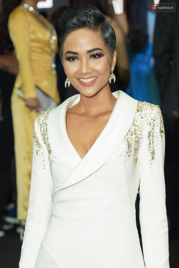 Dán mi giả sai một li là đi luôn chục dặm, sao Việt nhiều người ăn quả đắng vì khoản này nhất-2