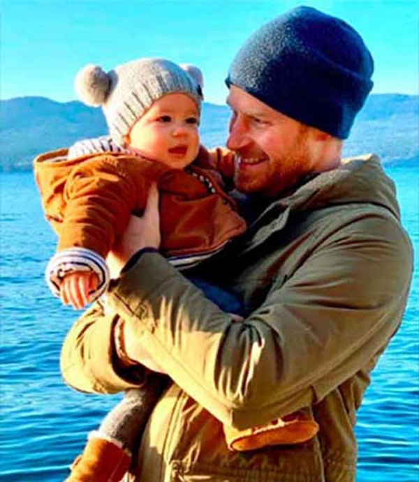 Hành trình làm mẹ lao đao của Meghan Markle: Từ nghi vấn mang thai giả, sinh nở bất phân quy tắc đến cách chăm con khác người-11