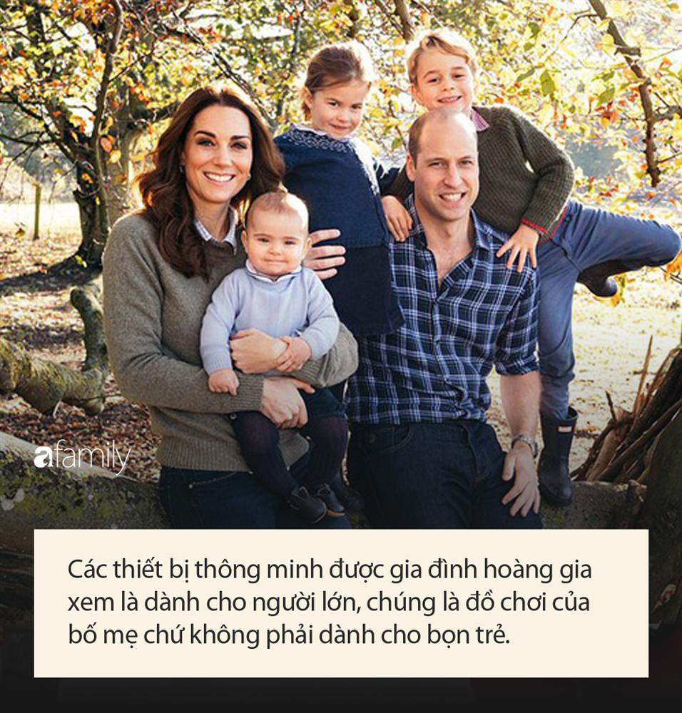 Công chúa nước Anh tròn 5 tuổi: Ở nhà được mẹ dạy cực kỳ tinh tế, đến trường thì thầy cô uốn nắn theo cách đặc biệt như này-7