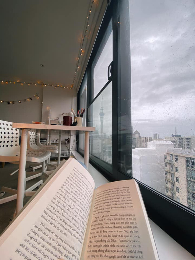 Gái xinh kể chuyện thuê phòng trọ nhìn ra trung tâm thành phố, view hướng tòa tháp nổi tiếng và giá decor tiền triệu nhưng thành quả chill bất ngờ-11