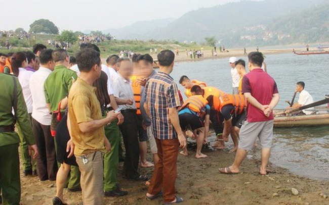 Hoà Bình: 4 mẹ con đuối nước thương tâm nghi do người mẹ ôm theo 3 con gái nhảy suối tự tử-1