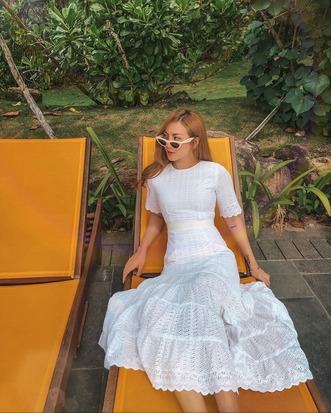 Chiêm ngưỡng 11 outfit đẹp quá mức quy định của mỹ nhân Việt, bạn sẽ muốn quẩy đồ trắng tới bến trong Hè này-9