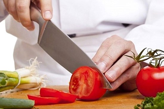 3 thói quen phải bỏ ngay nếu không muốn dao mới mua về đã cùn trong vòng 