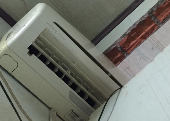 20 năm sống trong cảnh điều hoà chia đôi cho 2 phòng, sau có điều kiện sửa nhà chỉ vì lý do này mà ông bố nhất quyết giữ thiết kế huyền thoại theo cùng năm tháng-2