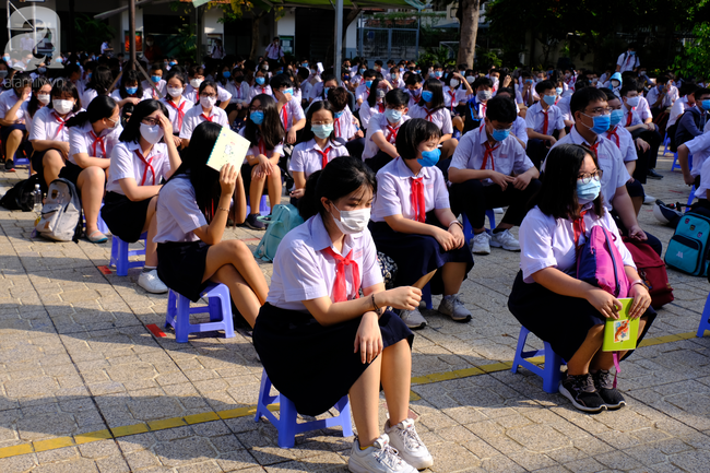 Đắk Nông: Học sinh lớp 9 xin thầy cho nghỉ 1 tháng sau dịch Covid-19 để... chăm vợ đẻ-3