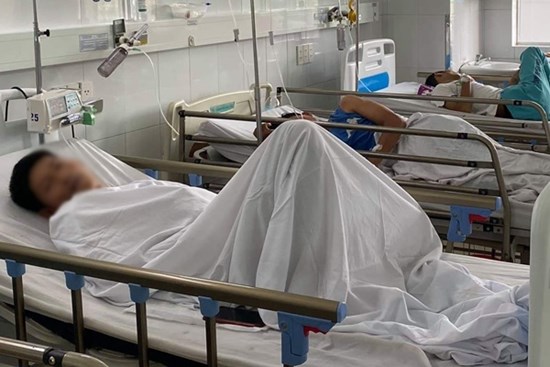 NÓNG: 135 người ở Đà Nẵng nhập viện nghi do ngộ độc thực phẩm