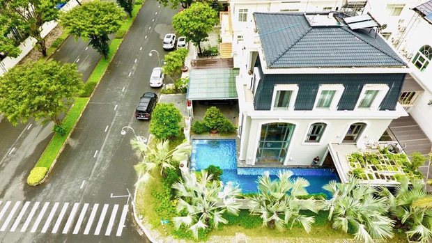 Đọ biệt thự nhà chồng dàn mỹ nhân Vbiz: Lan Khuê như ở cung điện, biệt thự vợ chồng Hà Tăng lên sóng truyền hình KBS-1