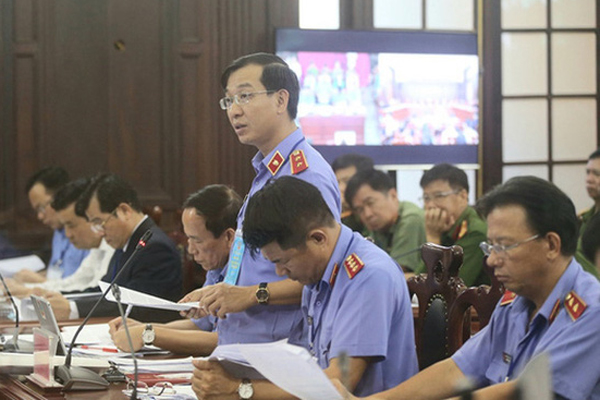 Vụ tử tù Hồ Duy Hải: Đứng sau người mẹ 12 năm ròng rã đi kêu oan cho con có sự hỗ trợ của người đàn ông không nhiều người biết-4