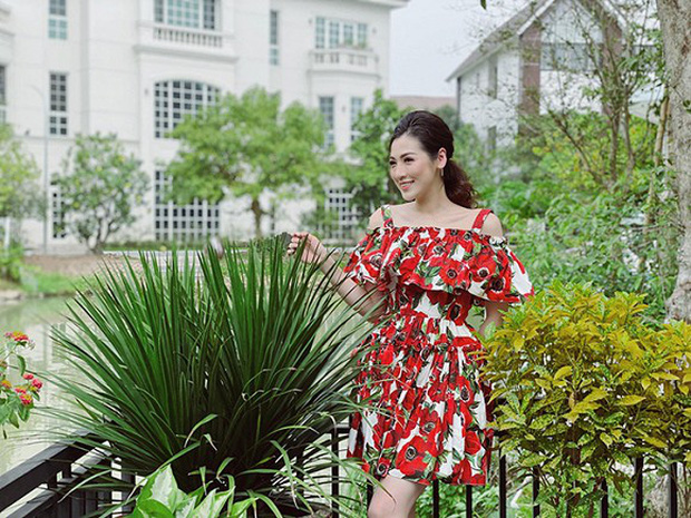 Đọ biệt thự nhà chồng dàn mỹ nhân Vbiz: Lan Khuê như ở cung điện, biệt thự vợ chồng Hà Tăng lên sóng truyền hình KBS-22