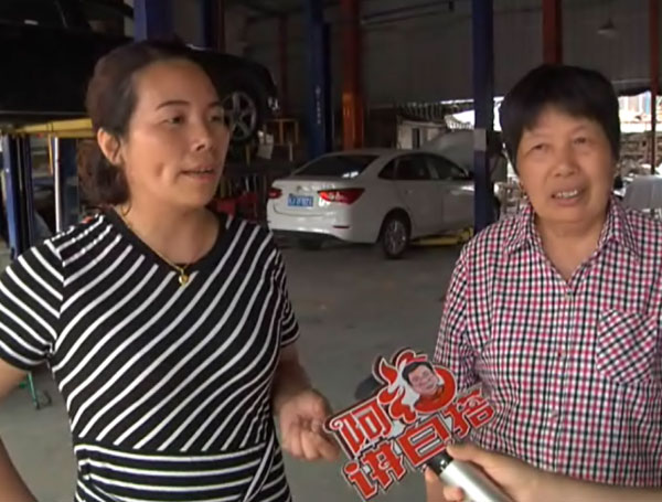 Video người phụ nữ đang đi bỗng nhiên đẻ con giữa đường gây sốt MXH, việc làm của người đi đường khiến dân mạng cảm kích-3