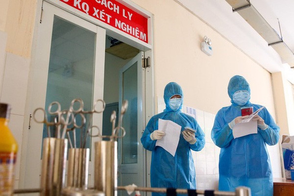 Nam phi công người Anh có thể chuyển viện để đánh giá khả năng ghép phổi, chi phí hiện vẫn do BV Bệnh Nhiệt đới chi trả-3