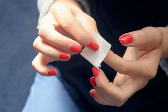 Mẹo tẩy keo 502 dính trên da nhanh chóng, hiệu quả
