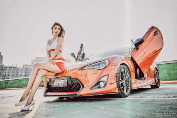 Mặc đồng phục bung cả cúc vì ngực khủng, cô gái được dân mạng thi nhau săn lùng-4