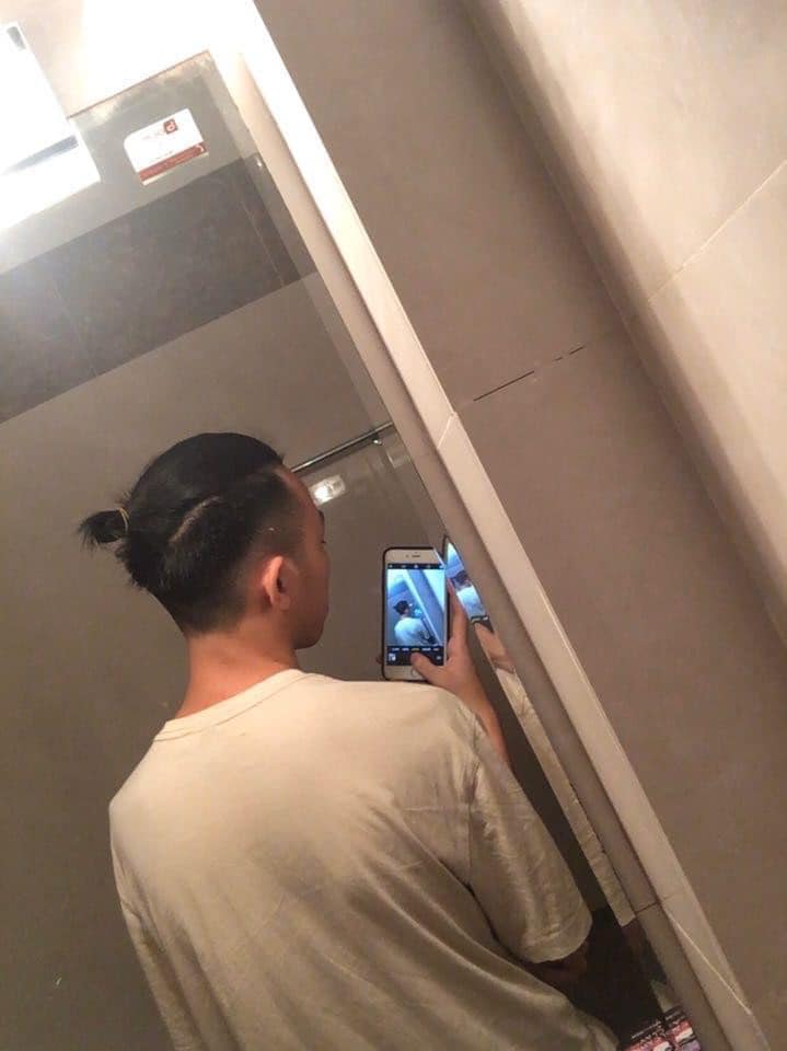 Nam sinh đến trường bị đuổi về 2 lần vì để tóc sai quy định, người bênh hiệu trưởng, người chỉ trích: Đừng bắt các em phải sống theo khuôn mẫu-1