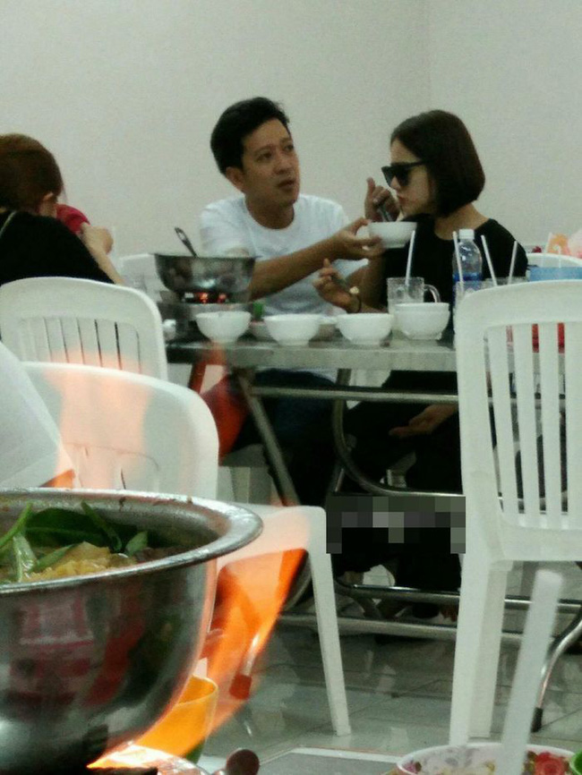 Để ý mới thấy, Trường Giang thường xuyên làm hành động đặc biệt này với Nhã Phương, bảo sao mỹ nhân Vừa đi vừa khóc lại yêu say đắm Mười Khó đến vậy-6