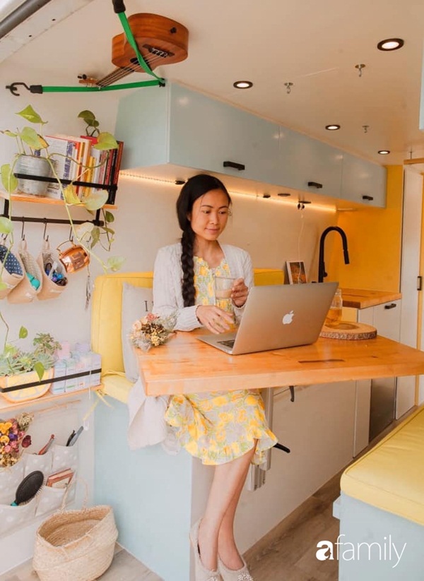 Ấp ủ ước mơ du mục, cô gái Việt cùng chồng cải tạo xe vận chuyển cũ thành ngôi nhà di động đẹp đến khó tin-13
