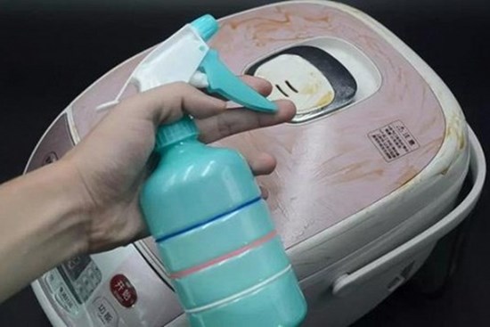Mẹo vệ sinh nồi cơm điện cáu bẩn lâu ngày sạch bóng như mới