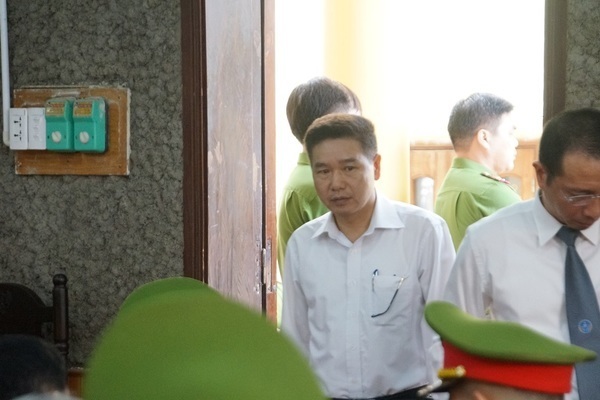 Bị cáo nhận tiền tỷ nâng điểm thi ở Sơn La đối mặt tới án tử hình-2