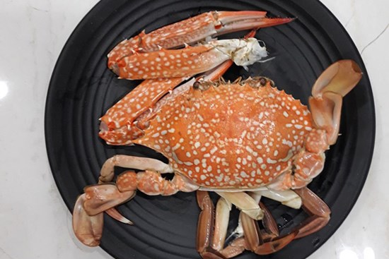 Xắn tay vào bếp làm món người yêu thích, chàng trai ngơ ngác khi bạn gái đùng đùng đòi chia tay