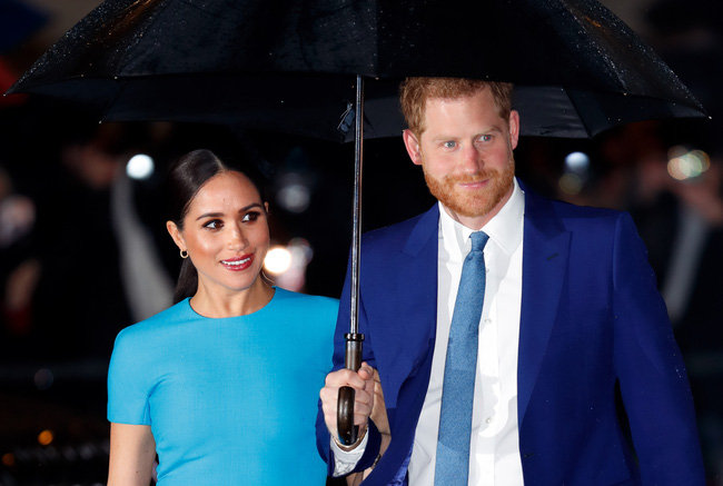 Luôn miệng nói tự chủ kinh tế sau khi rời hoàng gia nhưng Meghan Markle lại bị lên án ăn bám người khác hết lần này đến lần khác-2