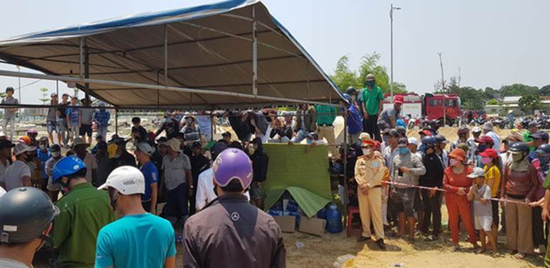 Đã tìm thấy 2 nạn nhân cuối cùng trong vụ lật ghe trên sông Thu Bồn-1