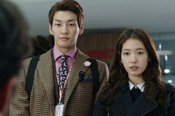 Chồng đồng ý lo hương khói bố mẹ vợ với điều kiện khó tin-2