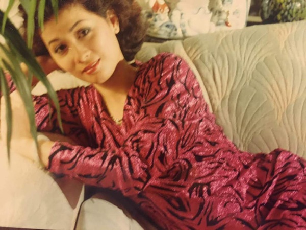 Phillip Nguyễn đăng ảnh hiếm của mẹ, ai nấy đều bất ngờ trước nhan sắc cực phẩm của người vợ đầu trâm anh thế phiệt nhà đại gia Johnathan Hạnh Nguyễn-2