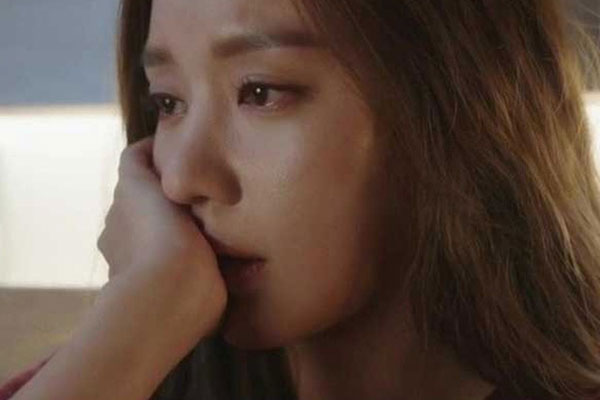 Cả năm mới gặp lại, chồng cởi áo rồi mang ra mấy thứ khiến tôi bỏ chạy giữa đêm-3