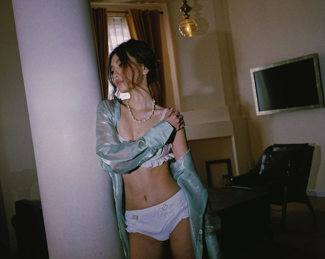 Bùi Bích Phương đăng ảnh gợi cảm, để lộ nhược điểm cơ thể khiến cô cảm thấy tự ti-8