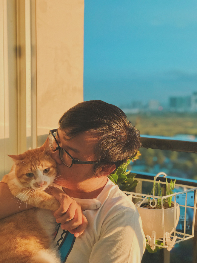 Chàng trai đầu tư 300 triệu decor nhà đi thuê, sở hữu 3000 cuốn sách truyện và vô số đồ đạc nhưng vẫn gọn gàng hết nấc-21