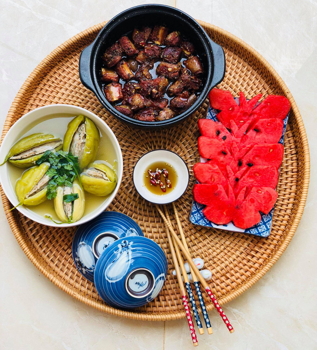 9x miền Tây xinh đẹp khoe những mâm cơm siêu đẹp khiến ai cũng phải trầm trồ khen ngợi-3