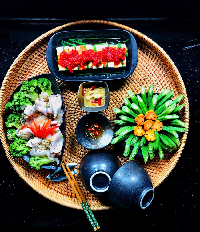 9x miền Tây xinh đẹp khoe những mâm cơm siêu đẹp khiến ai cũng phải trầm trồ khen ngợi-7