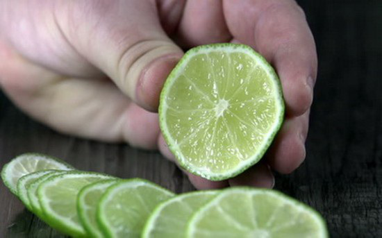 Hóa ra đây là lý do mà nhiều người rắc muối quanh nhà-3