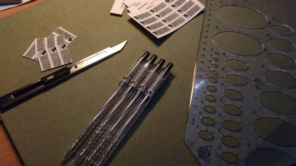 Thêm 1 chiêu gian lận thi cử từ học sinh, ai thấy cũng phải thốt lên: IQ cao lắm mới nghĩ ra được cách tinh vi như này!-3