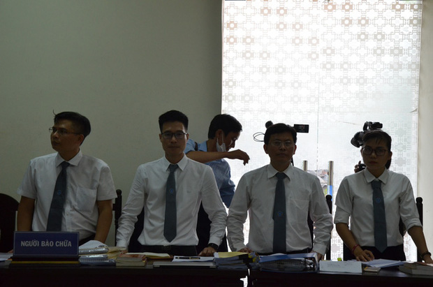 ẢNH: Quang cảnh phiên xử vợ chồng chủ doanh nghiệp Lâm Quyết liên quan đến Đường Nhuệ-8