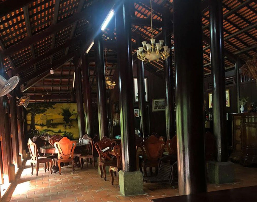 Chiêm ngưỡng ngôi nhà cổ tuyệt đẹp, rộng thẳng cánh cò bay ở Long An-5