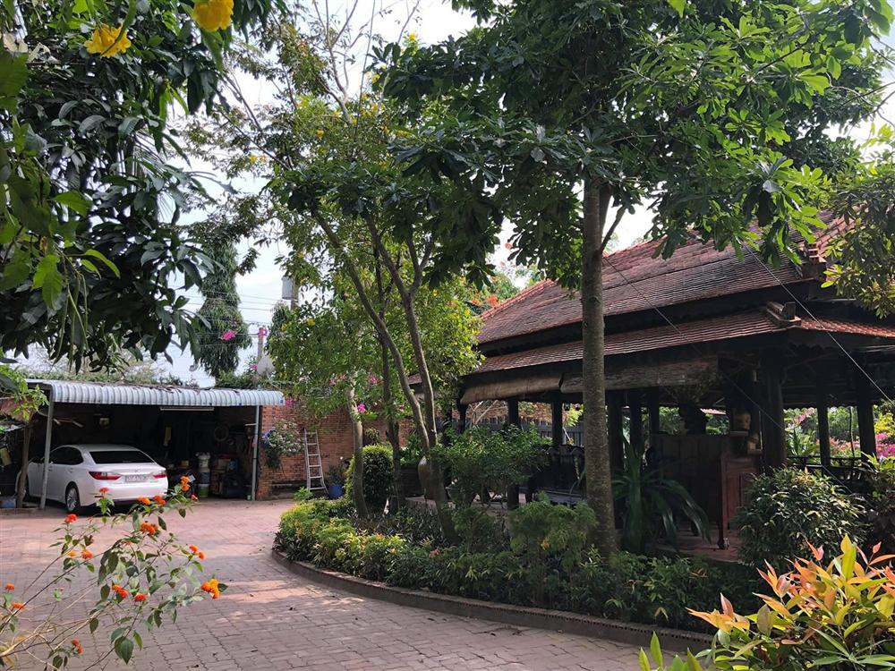 Chiêm ngưỡng ngôi nhà cổ tuyệt đẹp, rộng thẳng cánh cò bay ở Long An-12