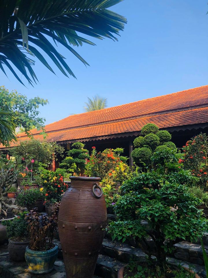 Chiêm ngưỡng ngôi nhà cổ tuyệt đẹp, rộng thẳng cánh cò bay ở Long An-13