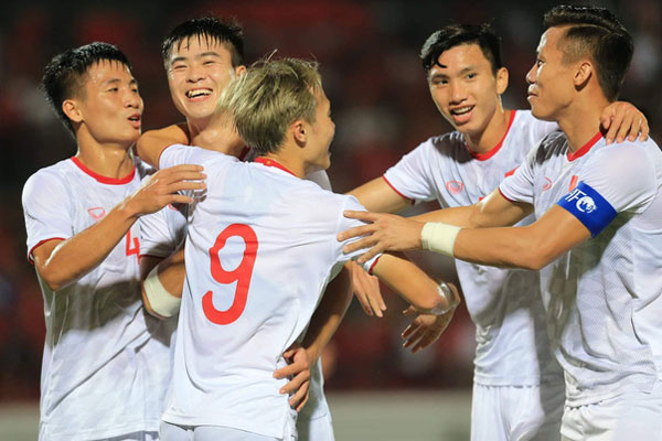 Đối thủ khó nhằn nhất của ĐT Việt Nam tại vòng loại World Cup 2022 mất phương hướng khi không có HLV trưởng-3