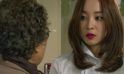 Bố mất chưa xanh mồ mà em gái đã dẫn chồng về làm việc này khiến mẹ và tôi sốc nặng-1